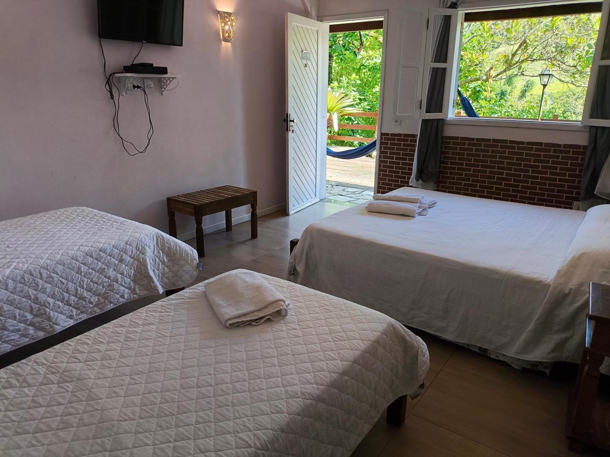 Flats Com Deque, Cozinha E Churrasqueira Conservatória Εξωτερικό φωτογραφία